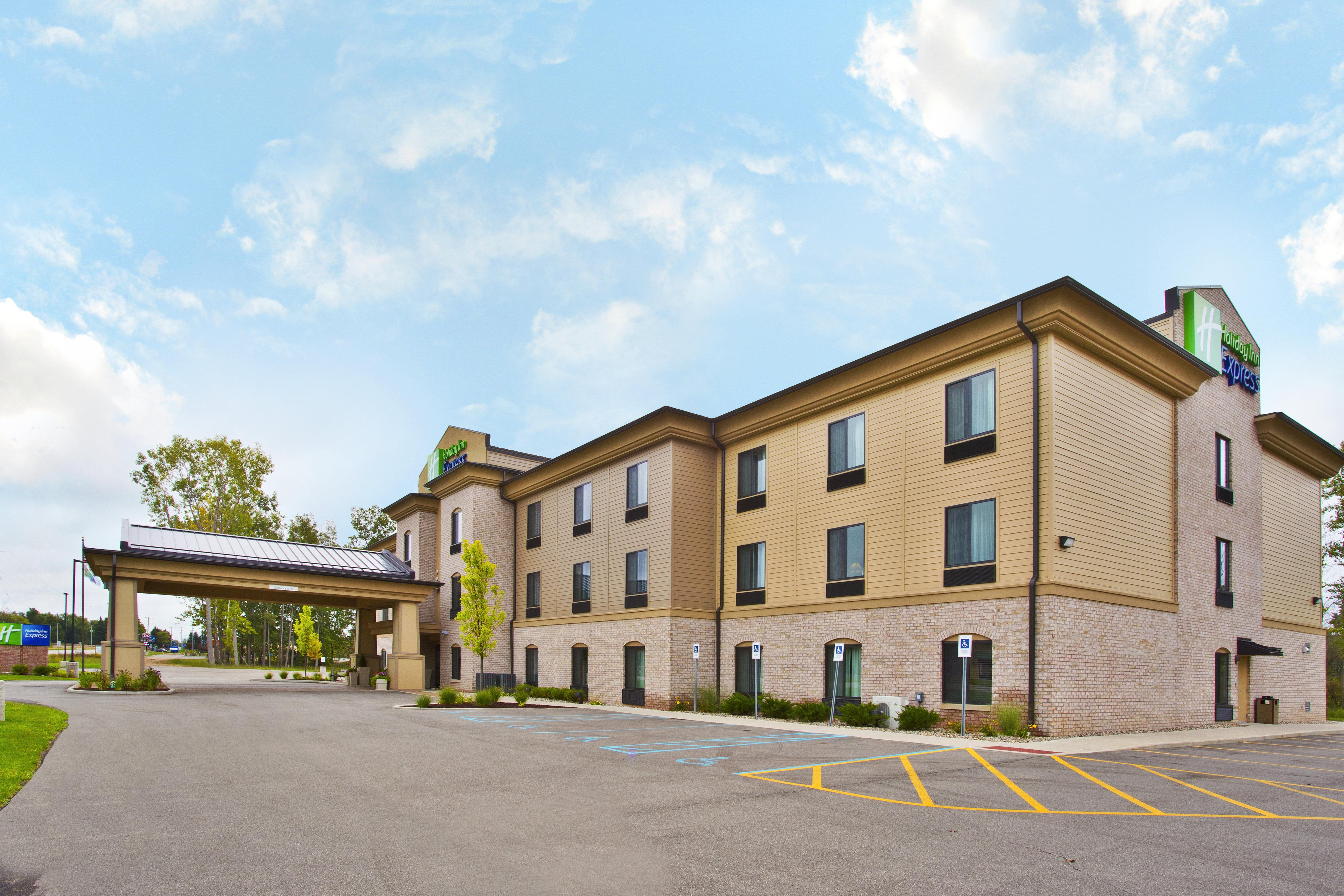 Holiday Inn Express Hastings, An Ihg Hotel Exterior foto